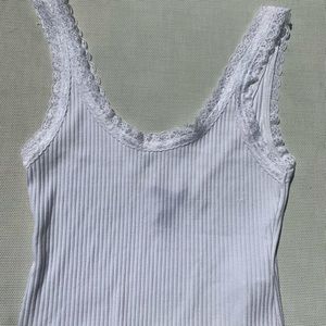 Forever 21 lace trim tank top